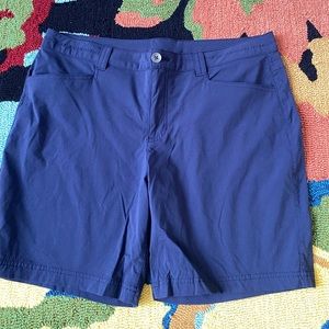 EDDIE BAUER, 7” Nylon shorts, size 14
